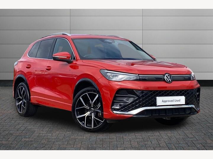 Volkswagen Tiguan 1.5 ETSI MHEV R-Line DSG Euro 6 (s/s) 5dr Volkswagen Tiguan 1.5 ETSI MHEV R-Line DSG Euro 6 (s/s) 5dr