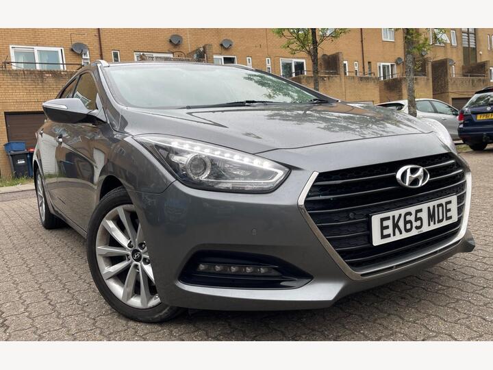 Hyundai I40 1.7 CRDi Blue Drive SE Nav Business Tourer DCT Euro 6 (s/s) 5dr Hyundai I40 1.7 CRDi Blue Drive SE Nav Business Tourer DCT Euro 6 (s/s) 5dr