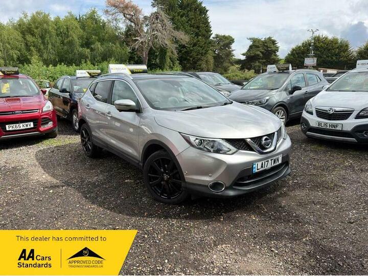 Nissan Qashqai 1.2 DIG-T Tekna XTRON 2WD Euro 6 (s/s) 5dr