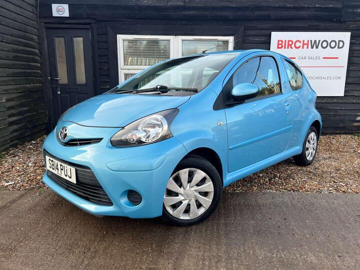 Toyota AYGO 1.0 VVT-i Move Euro 5 3dr Toyota AYGO 1.0 VVT-i Move Euro 5 3dr
