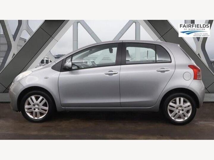 Toyota Yaris 1.3 VVT-i TR 5dr