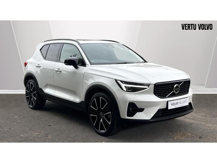 Volvo XC40 2.0 B3 MHEV Ultra Dark DCT Auto Euro 6 (s/s) 5dr
