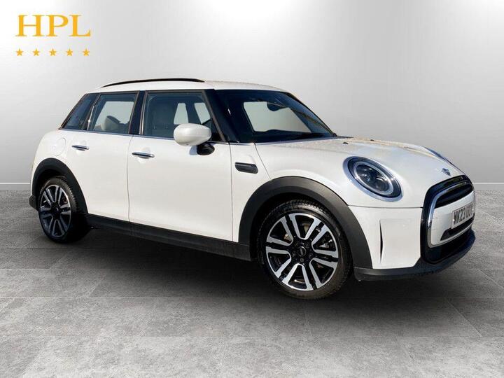MINI HATCH 1.5 Cooper Exclusive Steptronic Euro 6 (s/s) 5dr