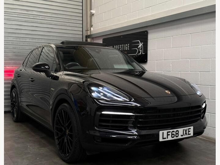 Porsche CAYENNE 3.0 V6 E-Hybrid 14kWh TiptronicS 4WD Euro 6 (s/s) 5dr