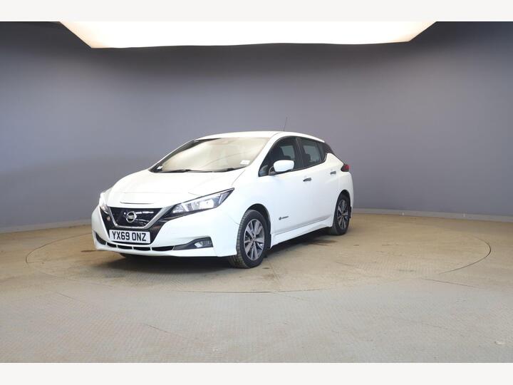 Nissan Leaf 40kWh Acenta Auto 5dr