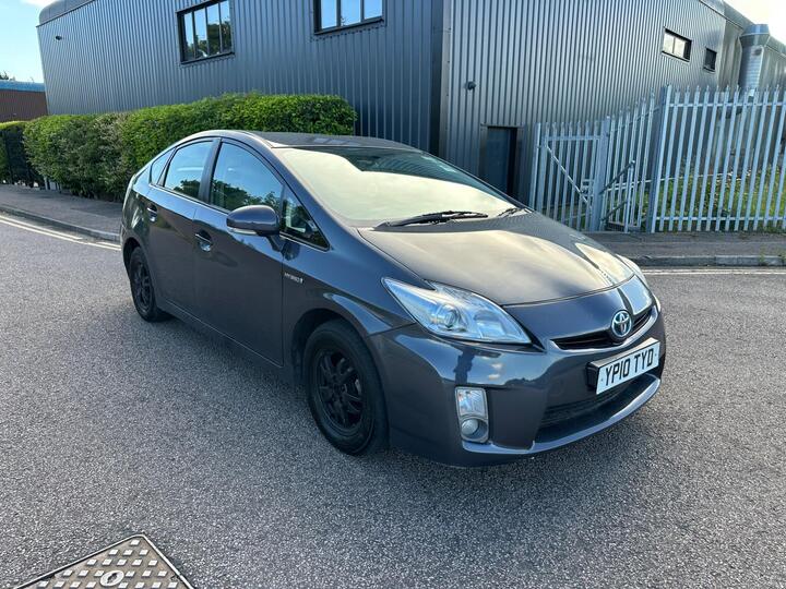 Toyota Prius 1.8 VVT-h T4 CVT Euro 5 (s/s) 5dr Toyota Prius 1.8 VVT-h T4 CVT Euro 5 (s/s) 5dr