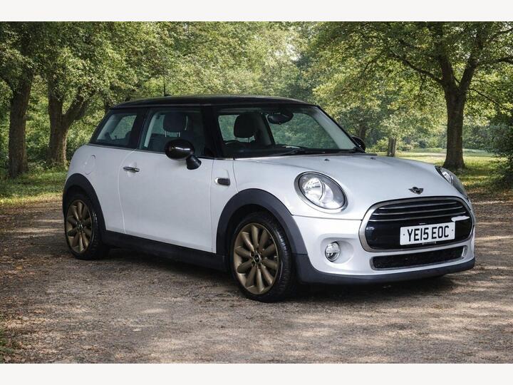 MINI Hatch 1.5 Cooper Auto Euro 6 (s/s) 3dr