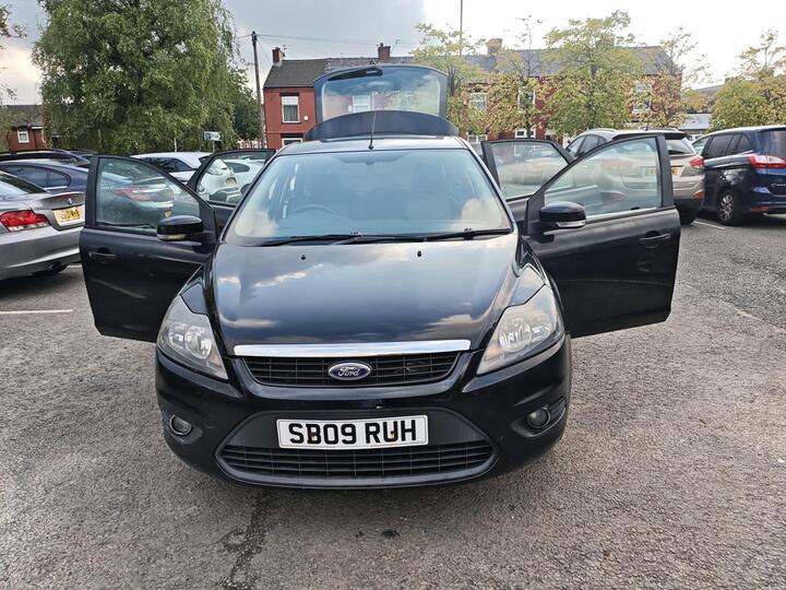 Ford Focus 1.6 Zetec 5dr