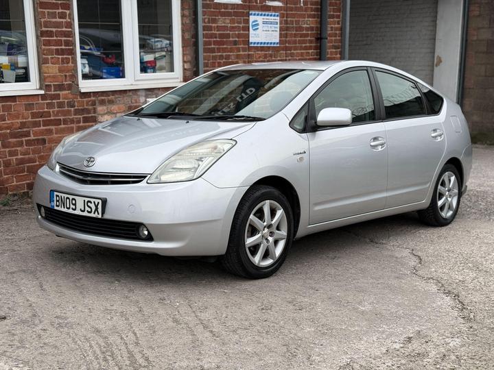 Toyota Prius 1.5 T Spirit CVT 5dr