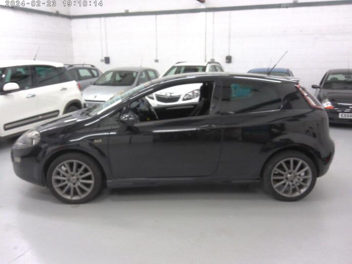 Fiat Punto 1.4 Jet Black II Euro 6 (s/s) 3dr