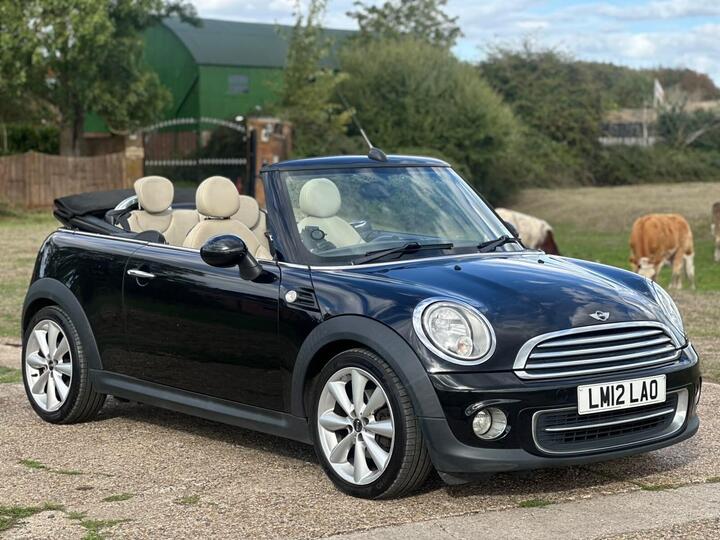 MINI Convertible 1.6 Cooper Euro 5 (s/s) 2dr