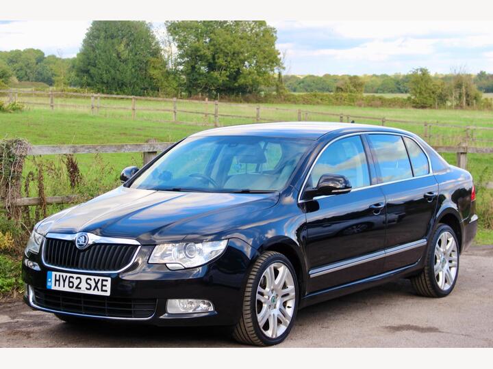 Skoda Superb 2.0 TDI Elegance DSG Euro 5 5dr