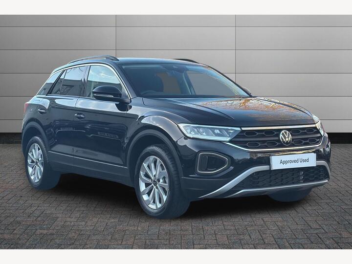 Volkswagen T-Roc 1.5 TSI Match DSG Euro 6 (s/s) 5dr Volkswagen T-Roc 1.5 TSI Match DSG Euro 6 (s/s) 5dr