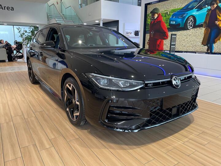 Volkswagen Passat 1.5 ETSI MHEV R-Line DSG Euro 6 (s/s) 5dr