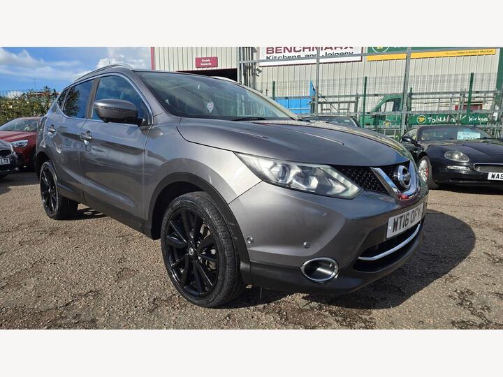 Nissan Qashqai 1.6 DIG-T Tekna 2WD Euro 6 (s/s) 5dr