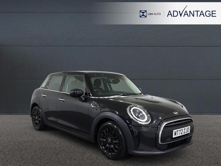 MINI HATCHBACK 1.5 Cooper Classic Steptronic Euro 6 (s/s) 5dr