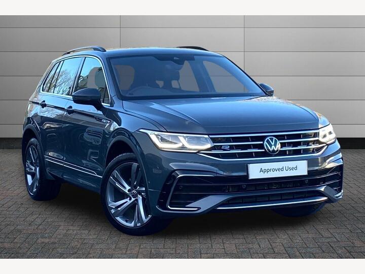 Volkswagen Tiguan 1.5 TSI R-Line Edition DSG Euro 6 (s/s) 5dr Volkswagen Tiguan 1.5 TSI R-Line Edition DSG Euro 6 (s/s) 5dr