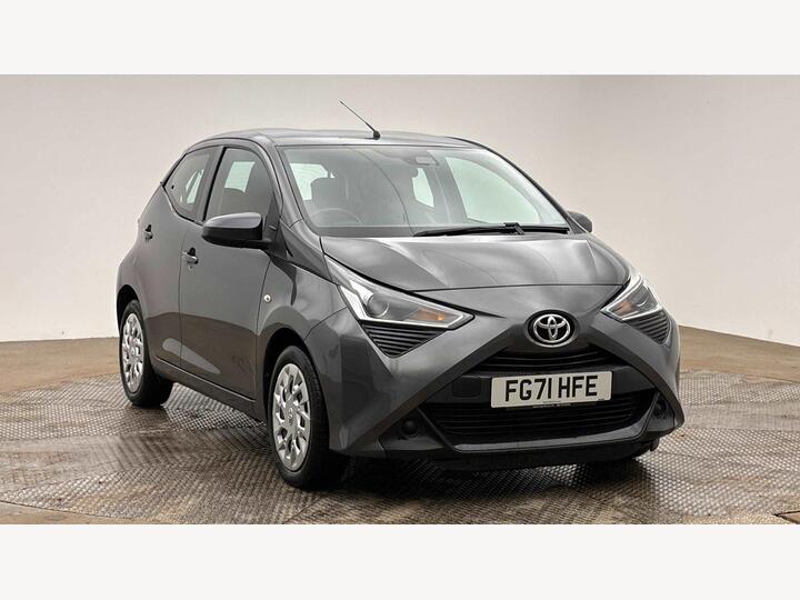 Toyota AYGO 1.0 VVT-i X-play Euro 6 (s/s) 5dr