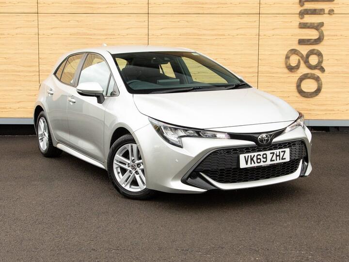 Toyota Corolla 1.2 VVT-i Icon Tech Euro 6 (s/s) 5dr