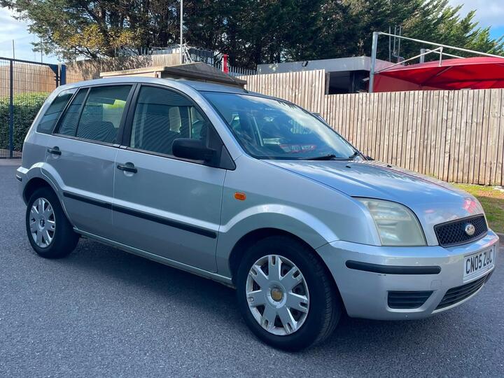 Ford Fusion 1.6 2 5dr