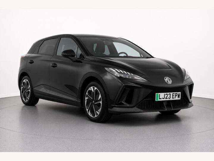 MG MG4 64kWh SE Long Range Auto 5dr