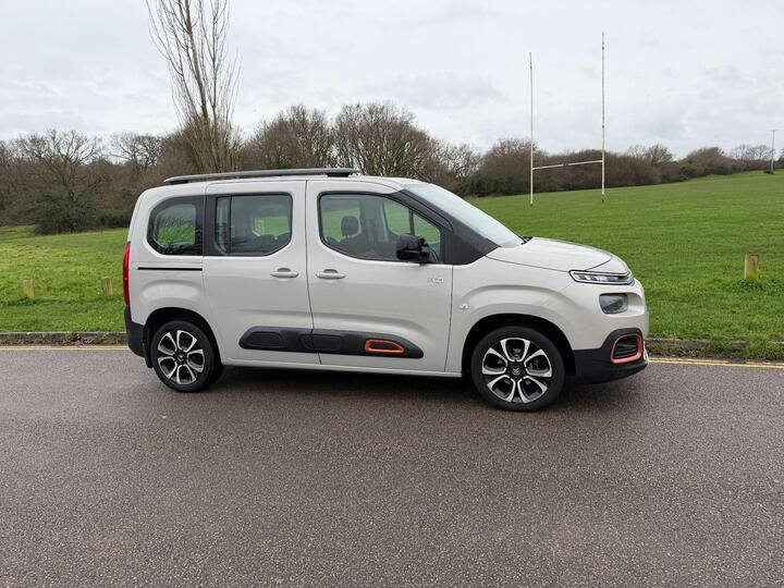 Citroen Berlingo 1.5 BlueHDi Flair M MPV Euro 6 5dr Citroen Berlingo 1.5 BlueHDi Flair M MPV Euro 6 5dr