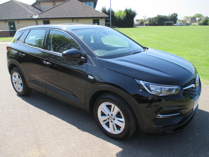 Vauxhall Grandland X 1.2 Turbo SE Euro 6 (s/s) 5dr