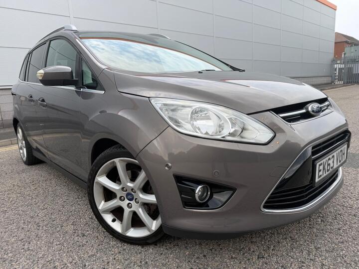 Ford Grand C-Max 1.0T EcoBoost Titanium Euro 5 (s/s) 5dr
