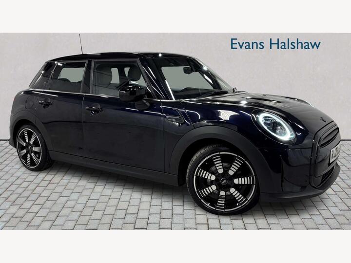 MINI COOPER HATCHBACK 1.5 Cooper Exclusive Steptronic Euro 6 (s/s) 5dr