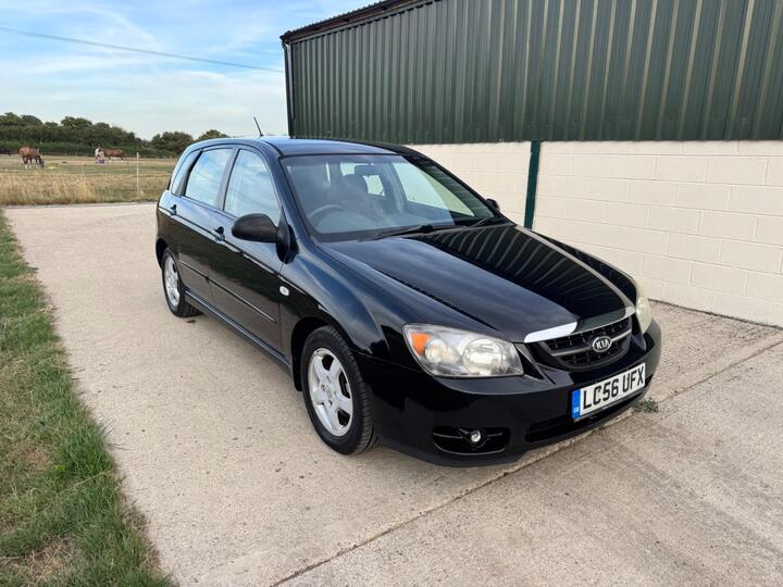 Kia Cerato 1.6 Zapp! 5dr