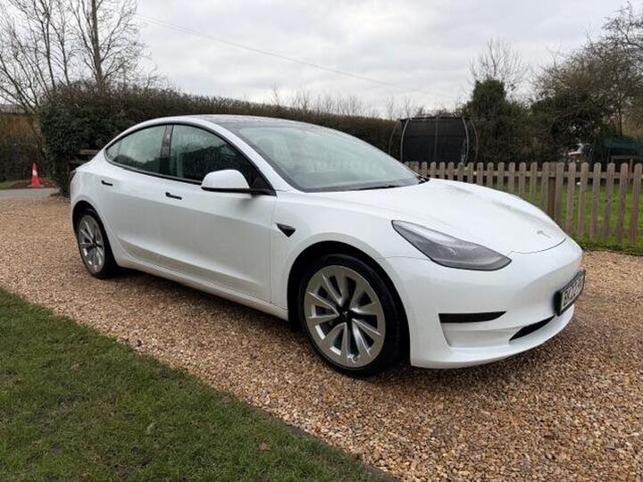 Tesla Model 3 Standard Range Plus Auto RWD 4dr