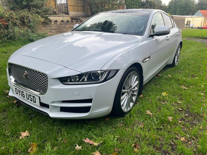 Jaguar XE 2.0d Portfolio Auto Euro 6 (s/s) 4dr