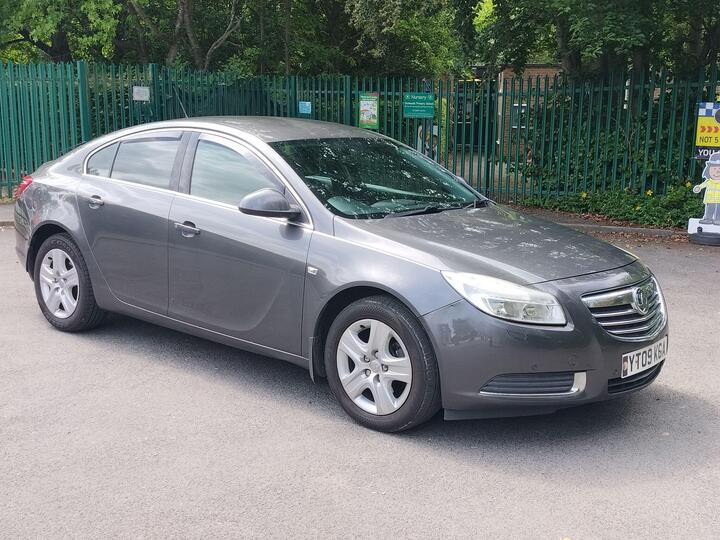 Vauxhall Insignia 2.0 CDTi Exclusiv Auto Euro 5 5dr