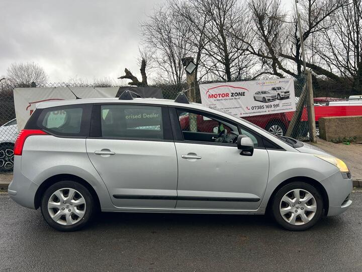 Peugeot 5008 1.6 HDi Active Euro 4 5dr