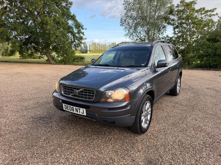 Volvo XC90 2.4 D5 SE Geartronic AWD 5dr