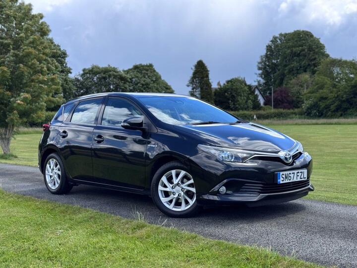 Toyota AURIS 1.8 VVT-h Icon Tech CVT Euro 6 (s/s) 5dr