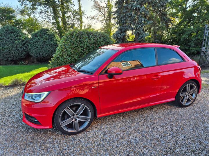 Audi A1 1.4 TFSI CoD S Line Euro 6 (s/s) 3dr