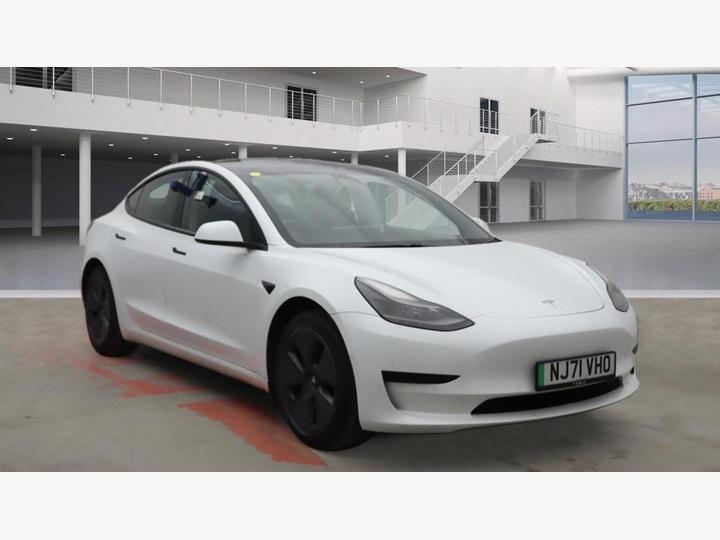 Tesla Model 3 Standard Range Plus Auto RWD 4dr