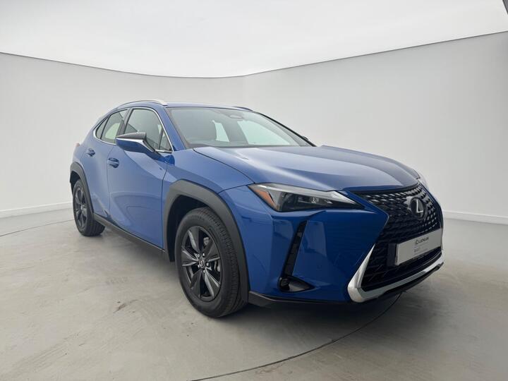Lexus UX 2.0 300h Premium E-CVT Euro 6 (s/s) 5dr