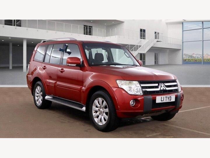 Mitsubishi SHOGUN 3.2 DI-DC Elegance Auto 4WD Euro 5 5dr LWB