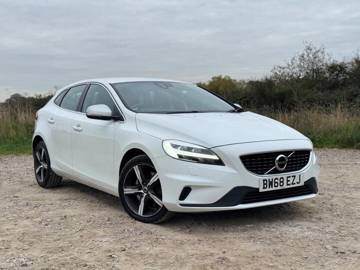 Volvo V40 2.0 D2 R-Design Nav Plus Auto Euro 6 (s/s) 5dr