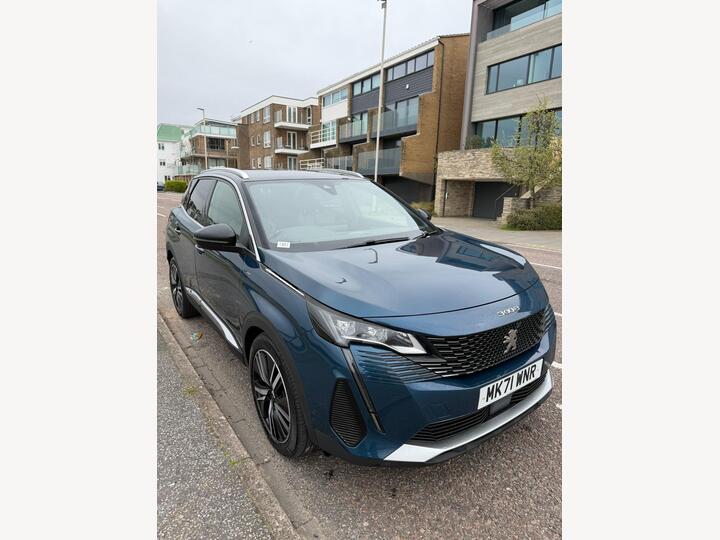Peugeot 3008 1.6 13.2kWh GT Premium E-EAT Euro 6 (s/s) 5dr Peugeot 3008 1.6 13.2kWh GT Premium E-EAT Euro 6 (s/s) 5dr