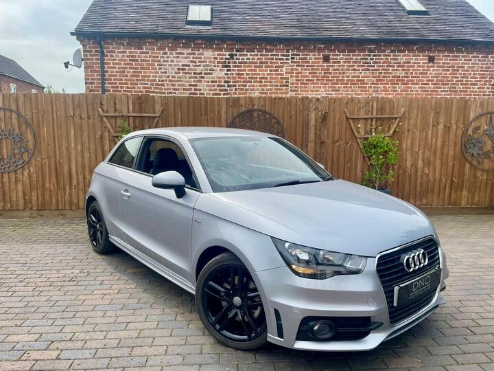 Audi A1 1.6 TDI S Line Euro 5 (s/s) 3dr