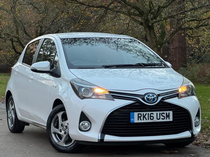 Toyota Yaris 1.5 VVT-h Icon E-CVT Euro 6 5dr
