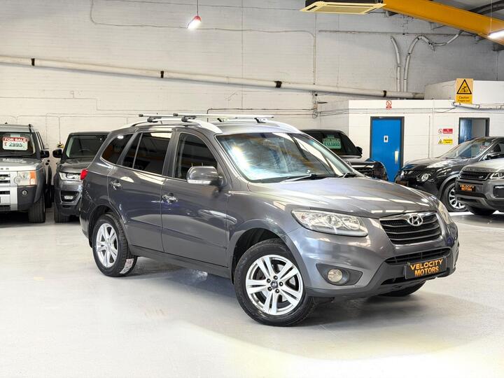 Hyundai Santa Fe 2.2 CRDi Premium Auto 4WD Euro 5 5dr (7 Seat) Hyundai Santa Fe 2.2 CRDi Premium Auto 4WD Euro 5 5dr (7 Seat)