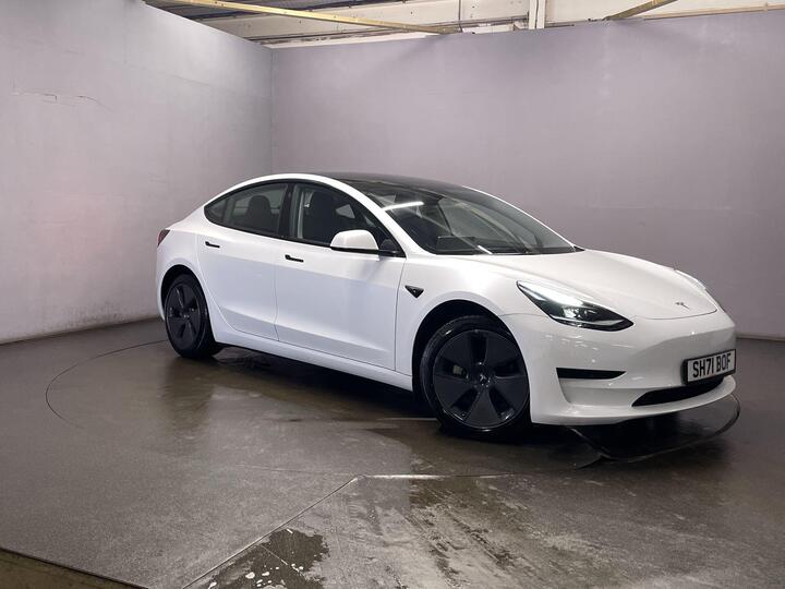 Tesla Model 3 Standard Range Plus Auto RWD 4dr