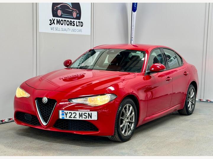 Alfa Romeo Giulia 2.2 TD Super Auto Euro 6 (s/s) 4dr Alfa Romeo Giulia 2.2 TD Super Auto Euro 6 (s/s) 4dr