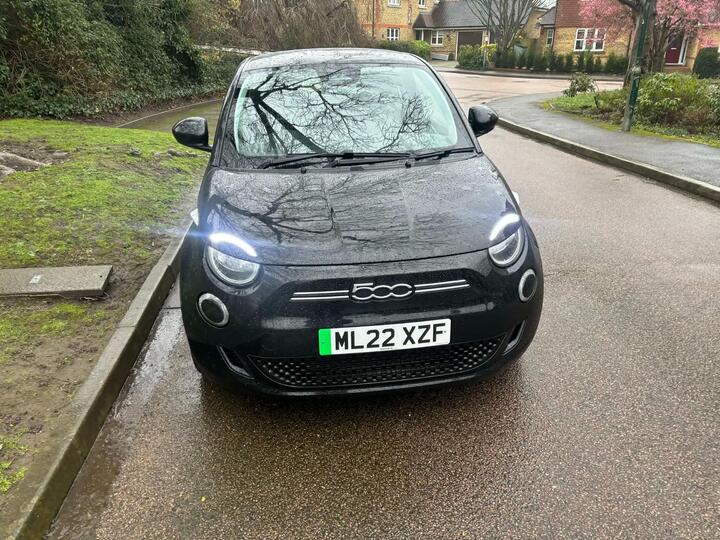 Fiat 500e 42kWh Icon Auto 3dr
