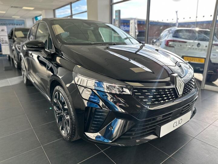 Renault Clio 1.6 E-TECH Techno Auto Euro 6 (s/s) 5dr