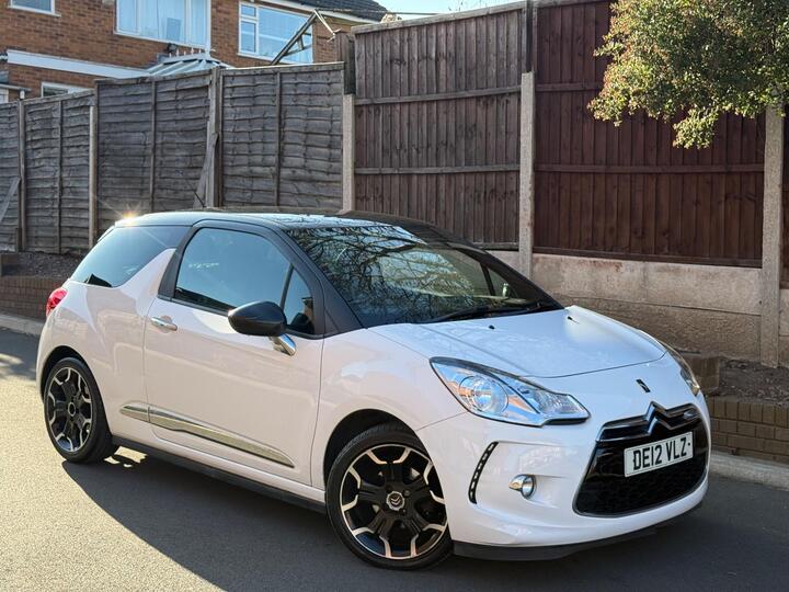 Citroen DS3 1.6 E-HDi Airdream DStyle Plus Euro 5 (s/s) 3dr